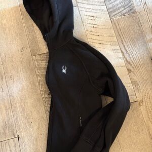 Black Hooded Jacket spyder. Form fitting